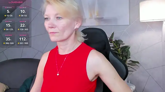 Julie Lucas online show from 22, 6, 2026