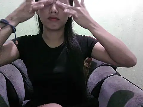 lovelypinay31xx online show from 18, 3, 2026