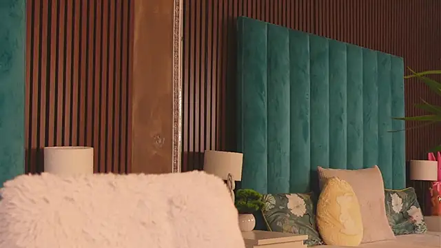 AnyaHappiness online show from 10, 4, 2026