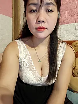 Ngocmai lazdy online show from 2, 4, 2026