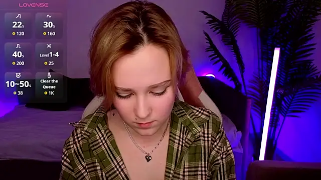 Snapshot of Ellie_Heavenly chatting on 7, 2, 2026 Ellie Heavenly online show from 7, 2, 2026