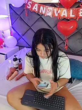 Lucia fastcollins online show from 12, 2, 2026