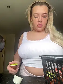 Princess-ivyxoxo online show from 17, 4, 2026