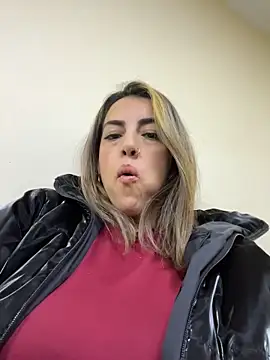 Paulinaa bella online show from 3, 3, 2026