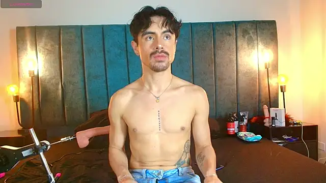 Ethan Briggs  online show from 28, 3, 2026