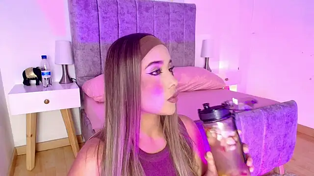 Lucy Carson  online show from 13, 3, 2026