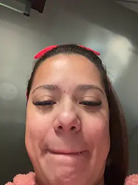 Pretty  Milf online show from 7, 3, 2026