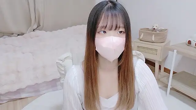 Snapshot of NOA_cha chatting on 5, 4, 2026 NOA cha online show from 5, 4, 2026