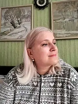 NyushaLollipop online show from 16, 2, 2026