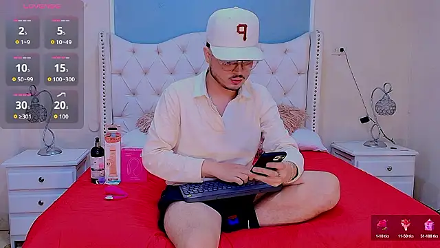 Snapshot of Salvattore_Muller chatting on 2, 3, 2026 Salvattore Muller online show from 2, 3, 2026