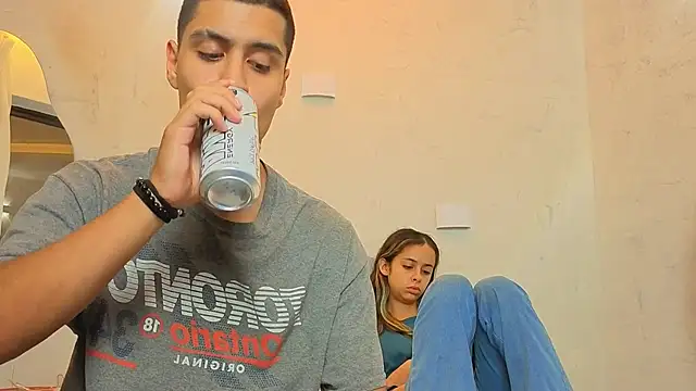 bastian and samantha online show from 27, 3, 2026