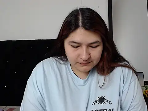 LauraHorny69 online show from 8, 2, 2026