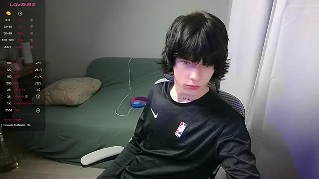 Snapshot of LeonBoykisser chatting on 11, 2, 2026 LeonBoykisser online show from 11, 2, 2026