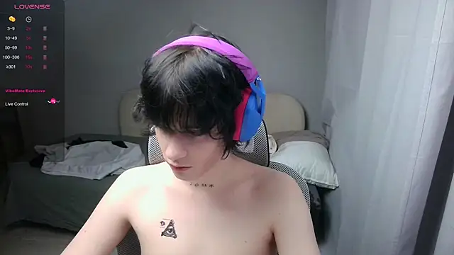 Snapshot of LeonBoykisser chatting on 13, 2, 2026 LeonBoykisser online show from 13, 2, 2026