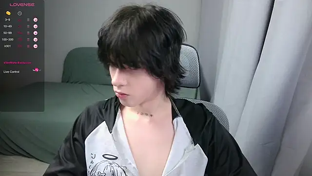 Snapshot of LeonBoykisser chatting on 19, 2, 2026 LeonBoykisser online show from 19, 2, 2026