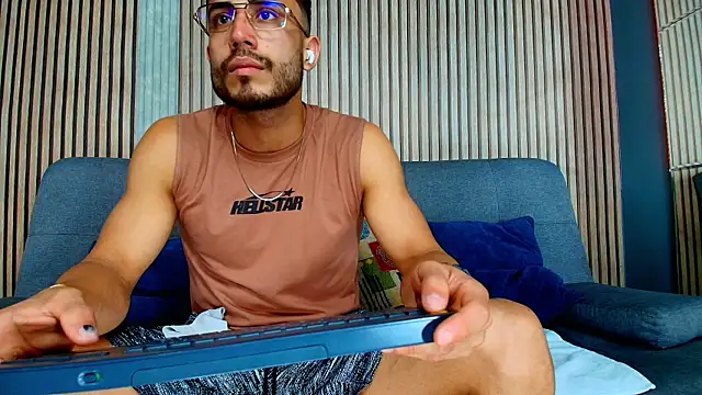 Vans Ross online show from 5, 2, 2026