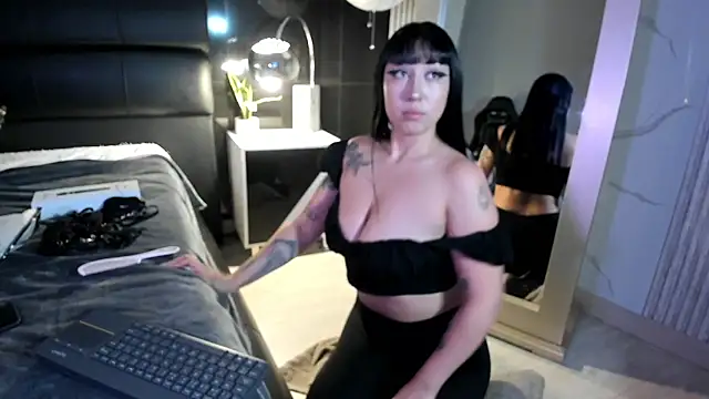 Snapshot of KomiCatt chatting on 17, 2, 2026 KomiCatt online show from 17, 2, 2026