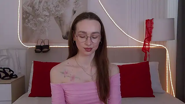 Emily Simon online show from 13, 4, 2026