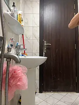 luvis69couple online show from 18, 5, 2026