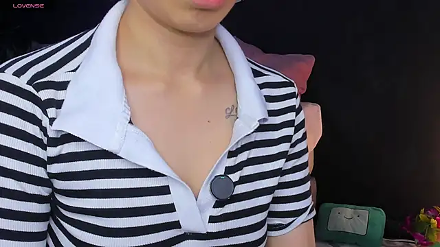 Snapshot of Noaah25_ chatting on 5, 2, 2026 Noaah25 online show from 5, 2, 2026