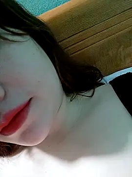 lylinhjim online show from 23, 2, 2026