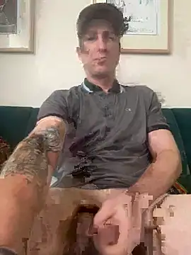 Snapshot of Pussyeating2025@xh chatting on 15, 6, 2026 Pussyeating2025xh online show from 15, 6, 2026