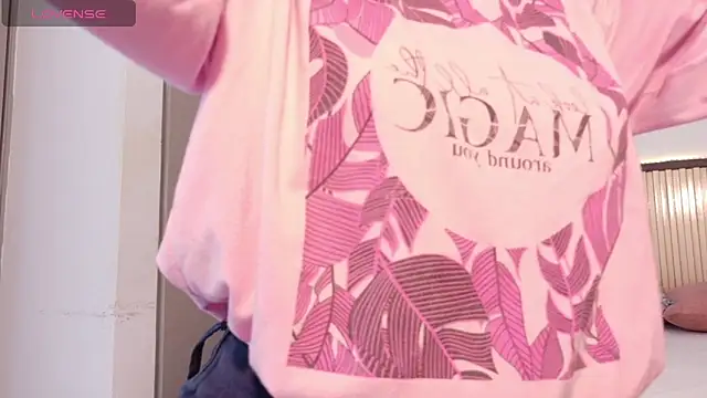 Scarlet Vixen  online show from 3, 3, 2026