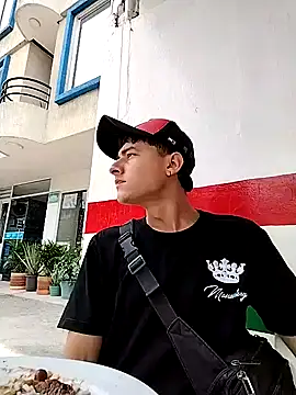 attractive-sexx online show from 4, 4, 2026