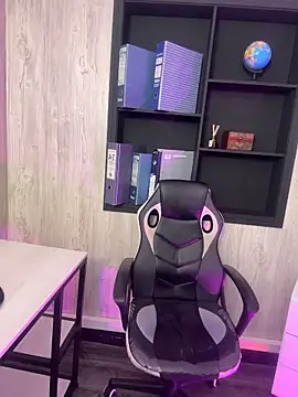 elodie rouge online show from 5, 3, 2026