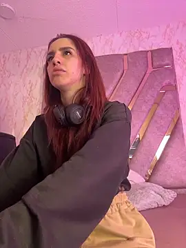 elodie rouge online show from 7, 4, 2026