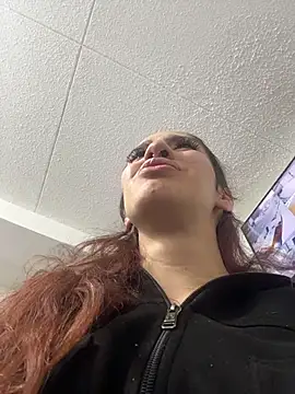 Snapshot of elodie_rouge chatting on 14, 7, 2026 elodie rouge online show from 14, 7, 2026