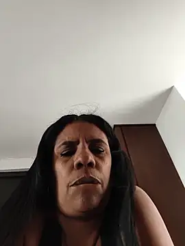 Zeyllyjhonson online show from 27, 5, 2026
