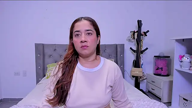 Snapshot of naive_natty10 chatting on 12, 2, 2026 naive natty10 online show from 12, 2, 2026