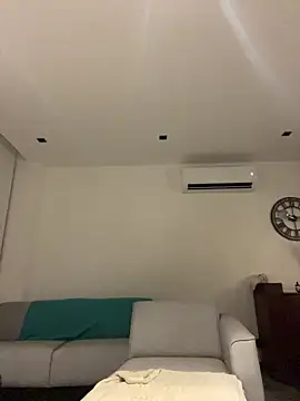 BUBUQUEEN online show from 8, 3, 2026