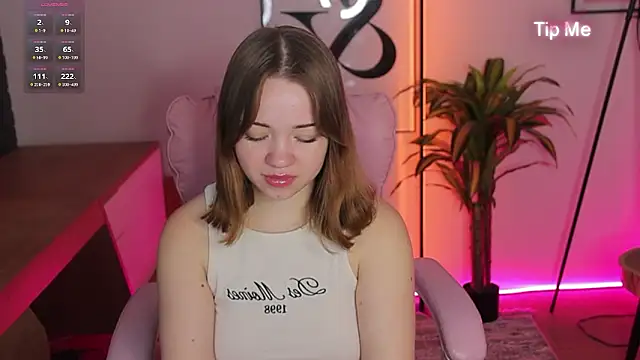 Snapshot of Kiss_Moon chatting on 28, 2, 2026 Kiss Moon online show from 28, 2, 2026