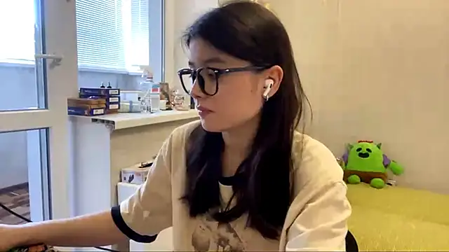 Snapshot of SaintMari chatting on 16, 6, 2026 SaintMari online show from 16, 6, 2026