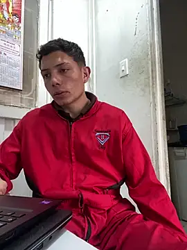 santiObrero online show from 9, 2, 2026