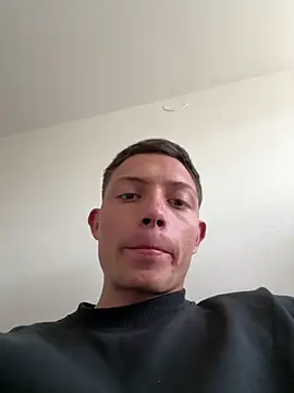 santiObrero online show from 8, 4, 2026