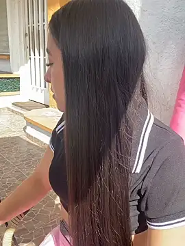 AuroraJohns Pink online show from 20, 2, 2026