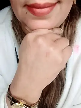 Naughty-Yousra online show from 6, 3, 2026