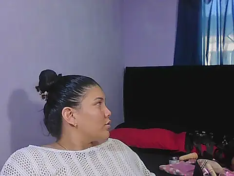 Helena-Paola online show from 7, 4, 2026