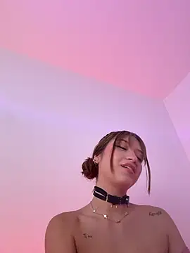 Snapshot of Alison_Ivanova chatting on 17, 6, 2026 Alison Ivanova online show from 17, 6, 2026