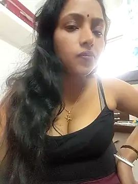 Snapshot of Hot-Tinaa chatting on 13, 2, 2026 Hot-Tinaa online show from 13, 2, 2026