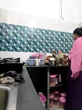 Snapshot of Hot-Tinaa chatting on 27, 2, 2026 Hot-Tinaa online show from 27, 2, 2026