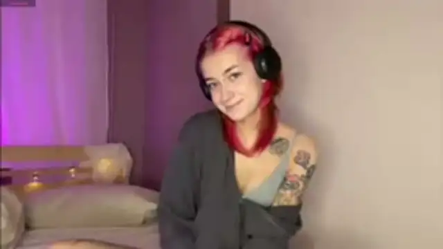 Dina Cams online show from 2, 2, 2026