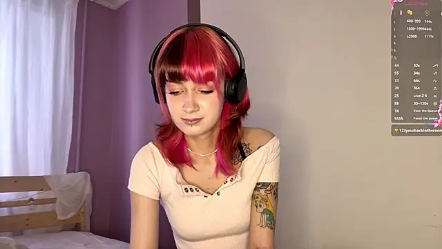 Dina Cams online show from 8, 2, 2026