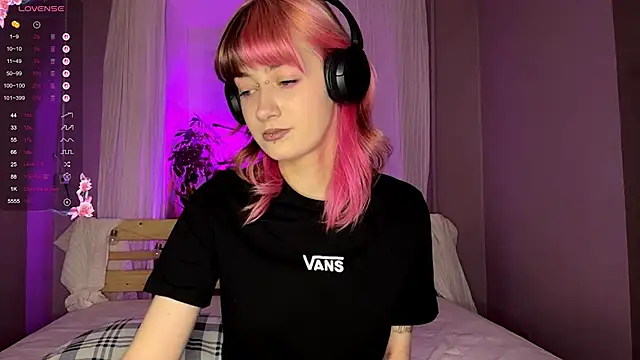 Dina Cams online show from 28, 2, 2026