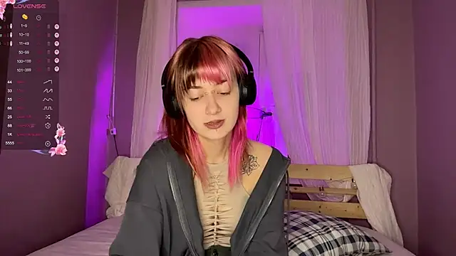 Dina Cams online show from 1, 3, 2026