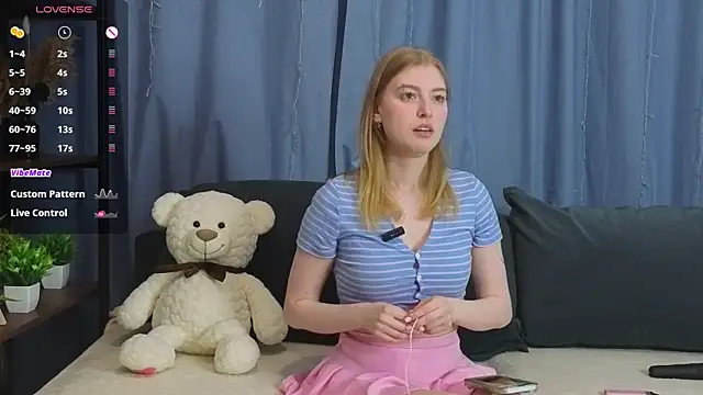 Snapshot of LanaRoxxy chatting on 19, 3, 2026 LanaRoxxy online show from 19, 3, 2026