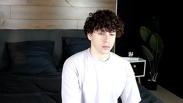 Snapshot of TylerGibson chatting on 4, 2, 2026 TylerGibson online show from 4, 2, 2026